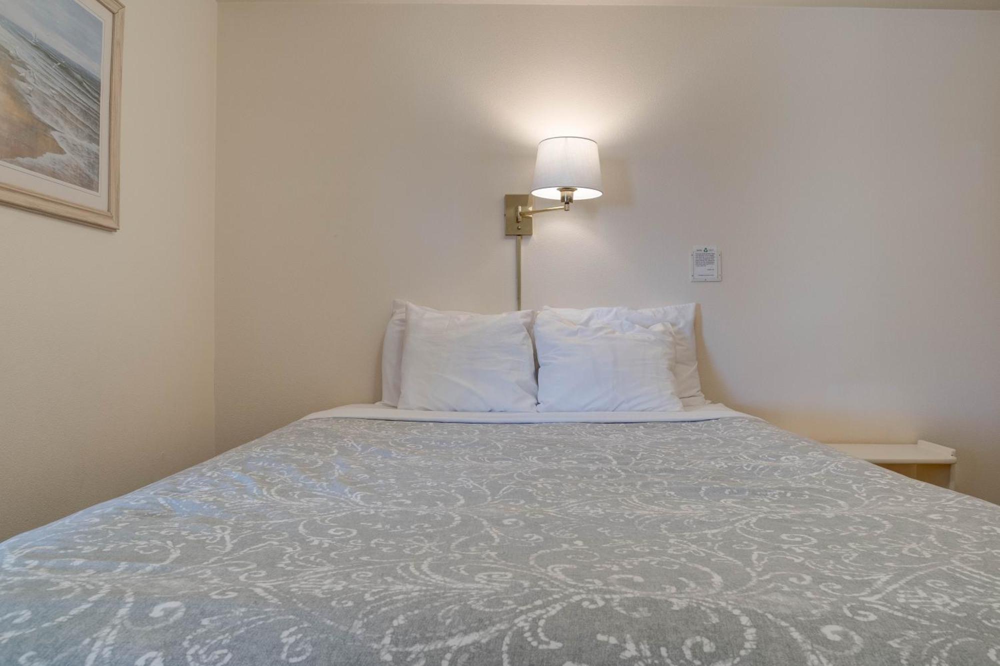 Ester Lee Oceanview Inn Lincoln City Bagian luar foto