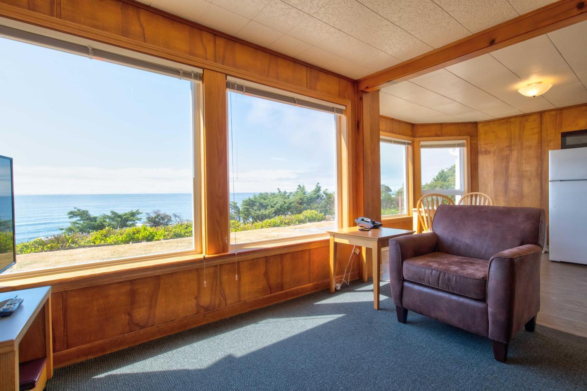 Ester Lee Oceanview Inn Lincoln City Bagian luar foto