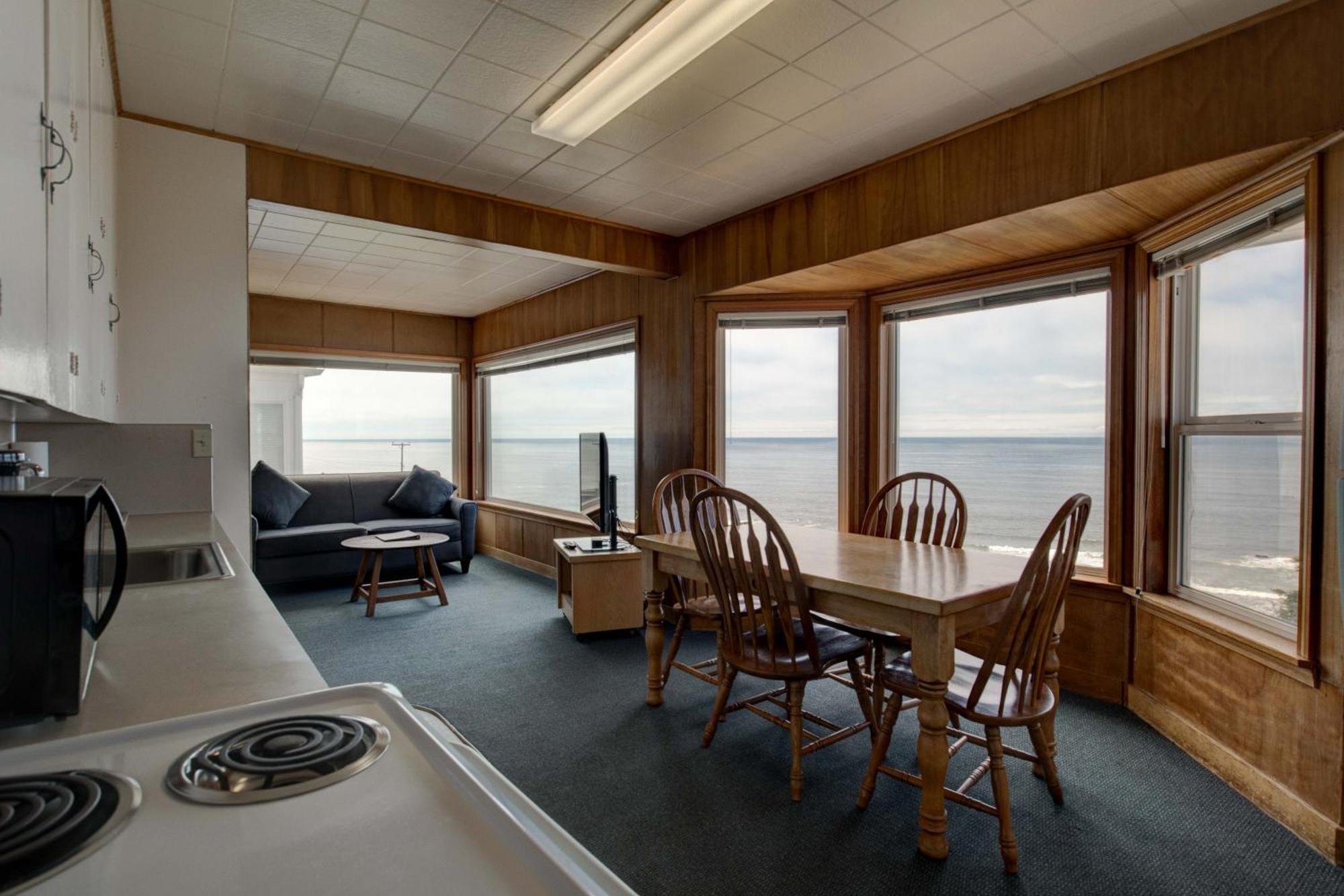 Ester Lee Oceanview Inn Lincoln City Bagian luar foto