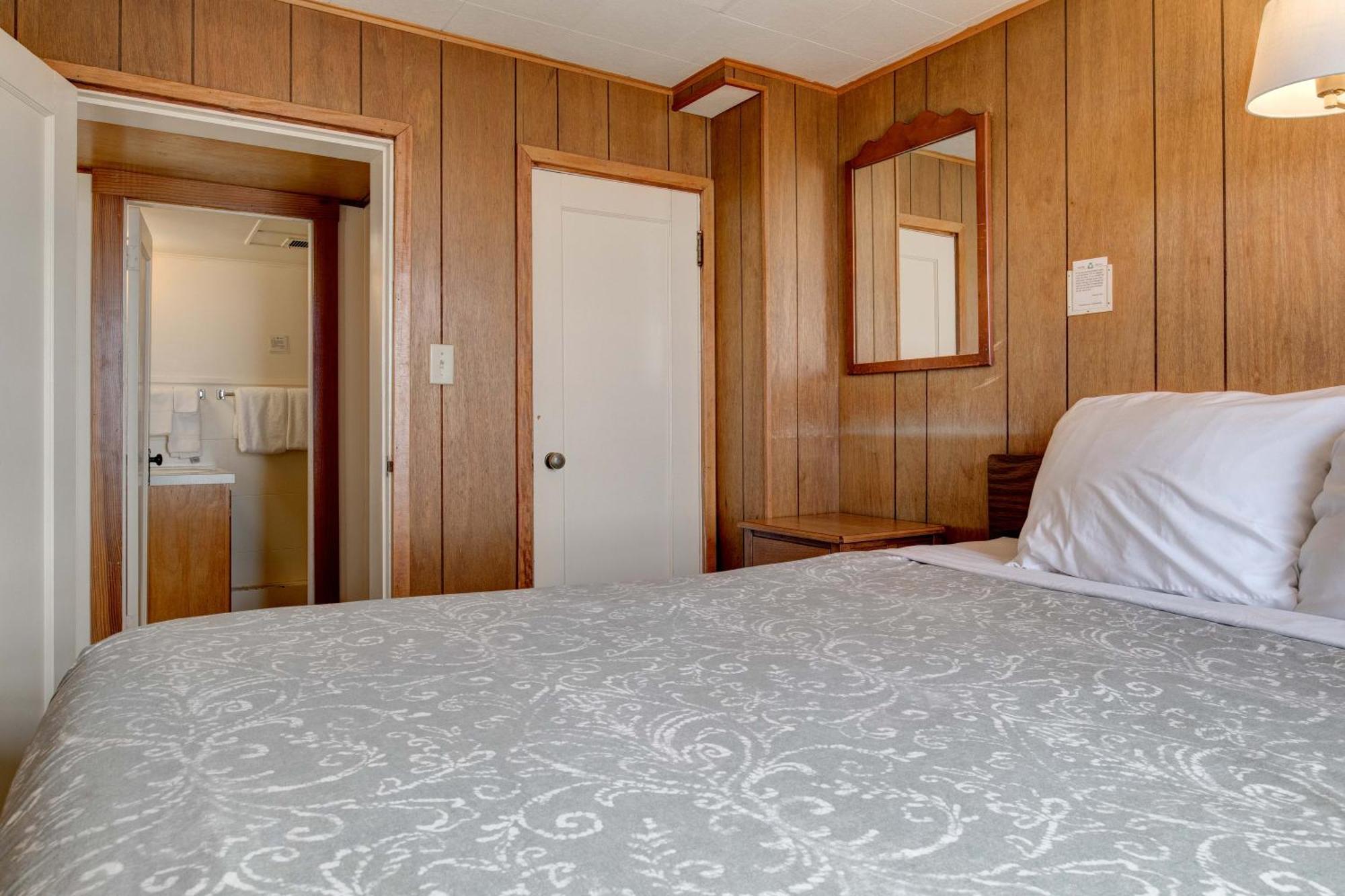 Ester Lee Oceanview Inn Lincoln City Bagian luar foto